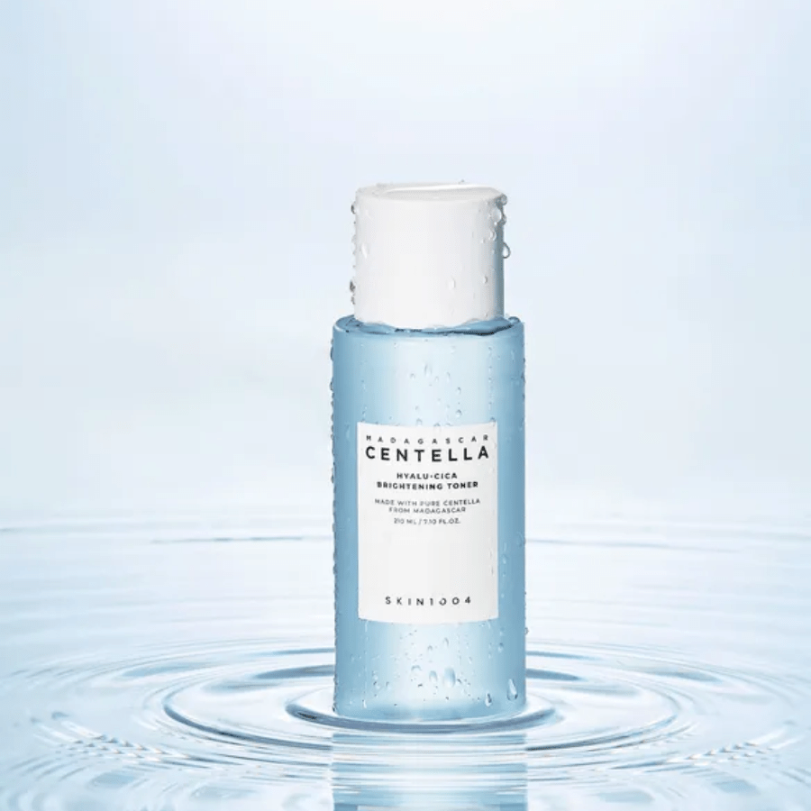 SKIN1004 - Madagascar Centella Hyalu-Cica Brightening Toner 30 ml SKIN1004 - Madagascar Centella Hyalu-Cica Brightening Toner 30 ml - Image 2