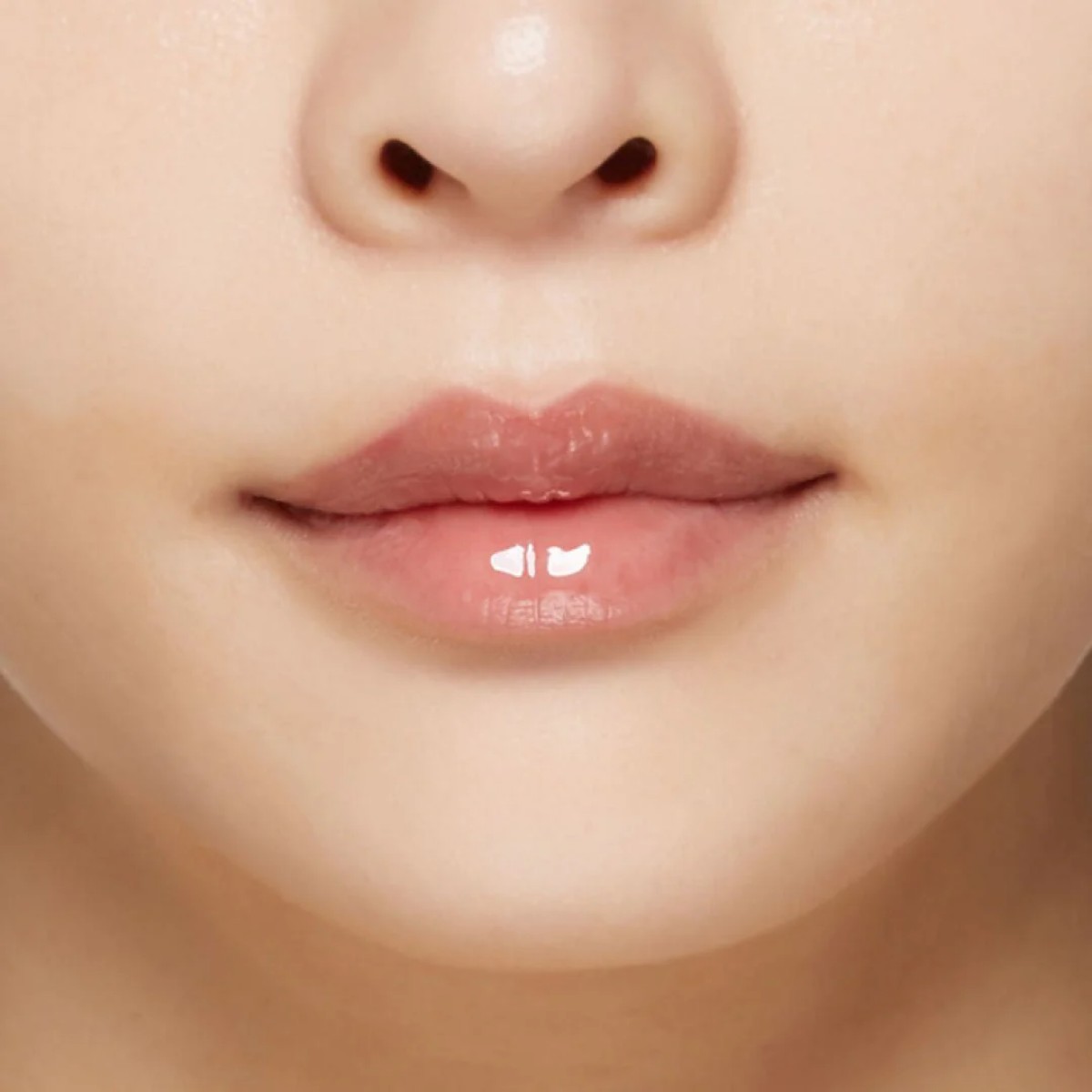 Elroel - Blanc Essential Lip Oil #01 Pure Lynchee Elroel - Blanc Essential Lip Oil #01 Pure Lynchee - Image 2