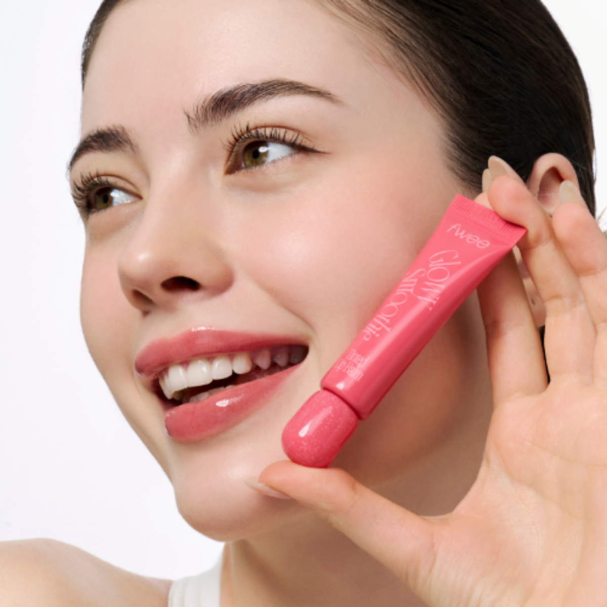 Fwee - Glowy Smoothie Tinted Lip Balm 02 Guava Crush Fwee - Glowy Smoothie Tinted Lip Balm 02 Guava Crush - Image 3
